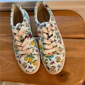 Toms Multicolor Floral Canvas Shoes